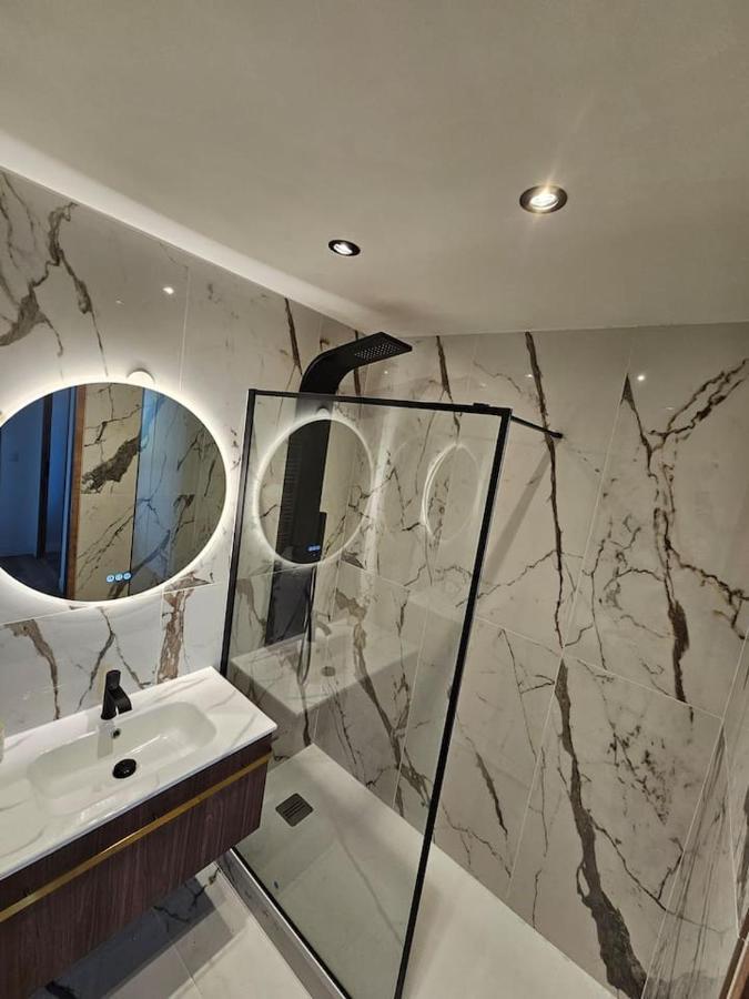 Stylish Rooftop Avec Terrasse A 2Pas De Disney Paris 蒙泰夫兰 外观 照片